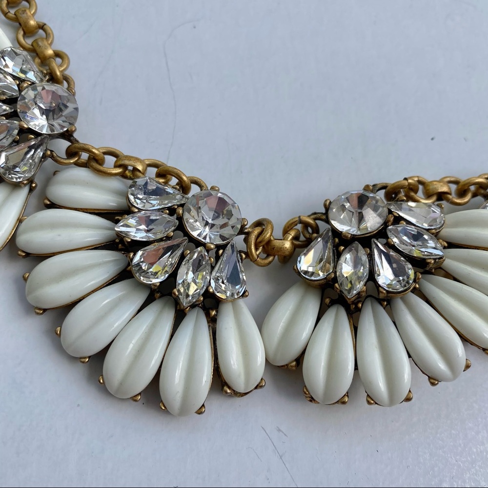 J Crew White Statement Necklace - Picture 2 of 6